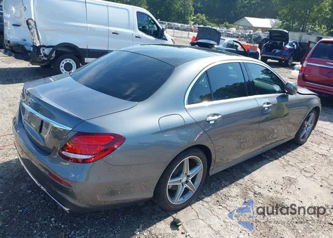 2017 Mercedes-Benz E 300 300 z USA, uszkodzony, nr VIN WDDZF4JB8HA037189